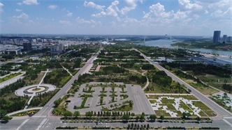 標(biāo)題：鄂爾多斯站立的文字文化主題公園
瀏覽次數(shù)：1968
發(fā)表時(shí)間：2020-10-16